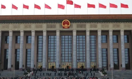 NPC and CPPCC sessions: Leaders depart for Beijing to propose integration plans